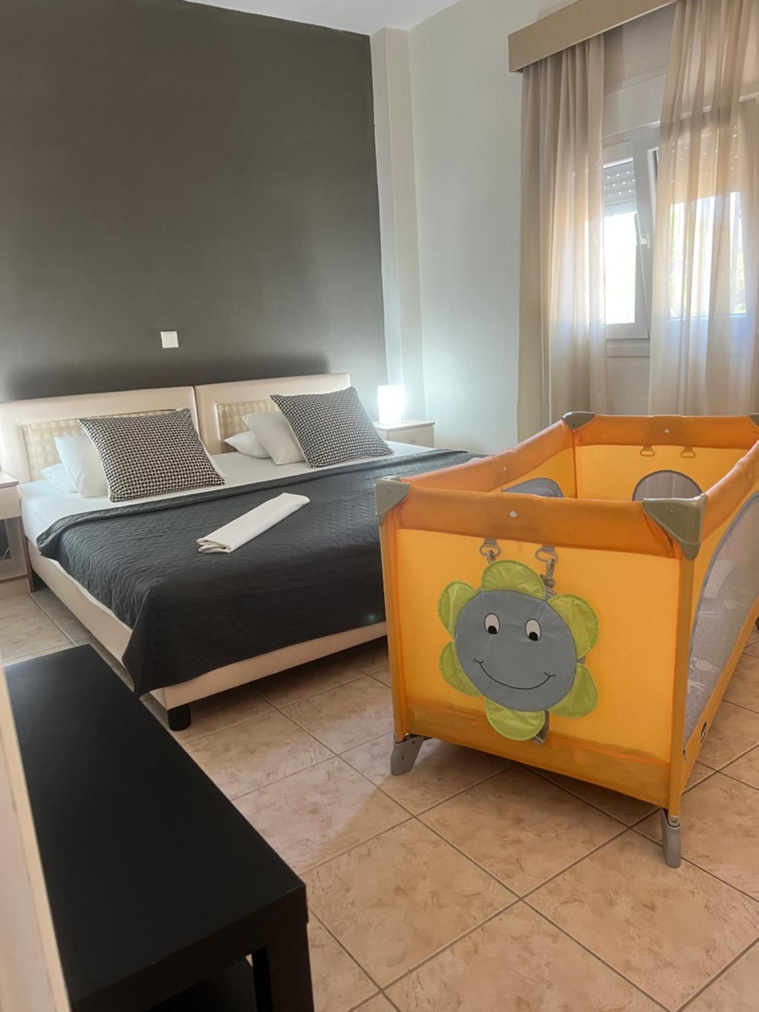 Deres Apartments Chaniotis Extérieur photo