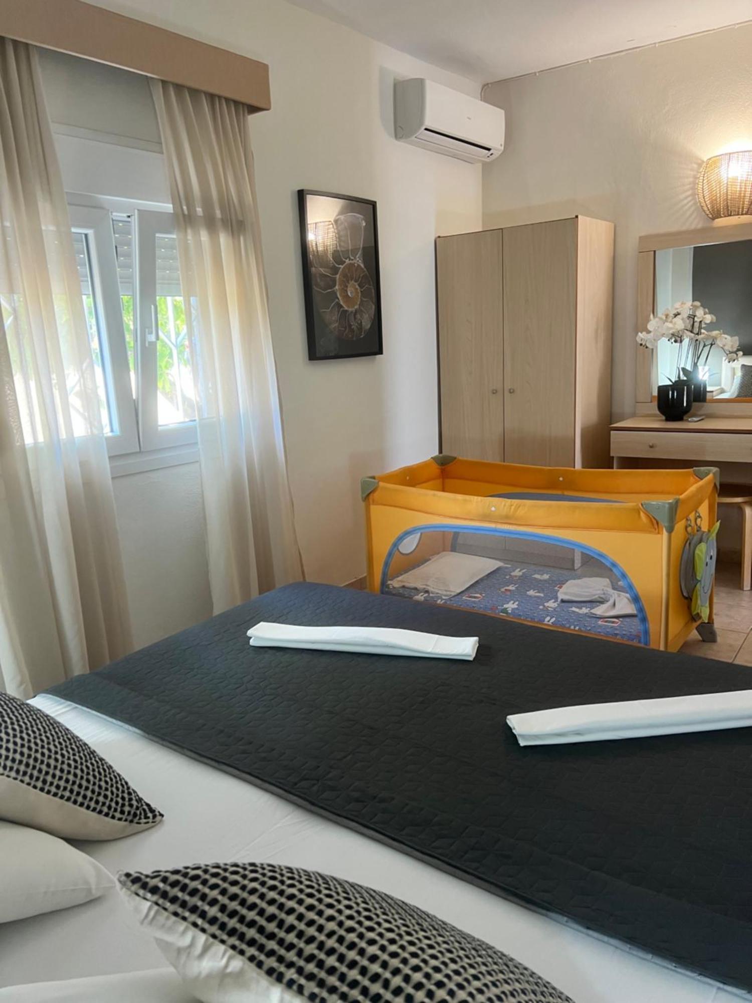 Deres Apartments Chaniotis Extérieur photo