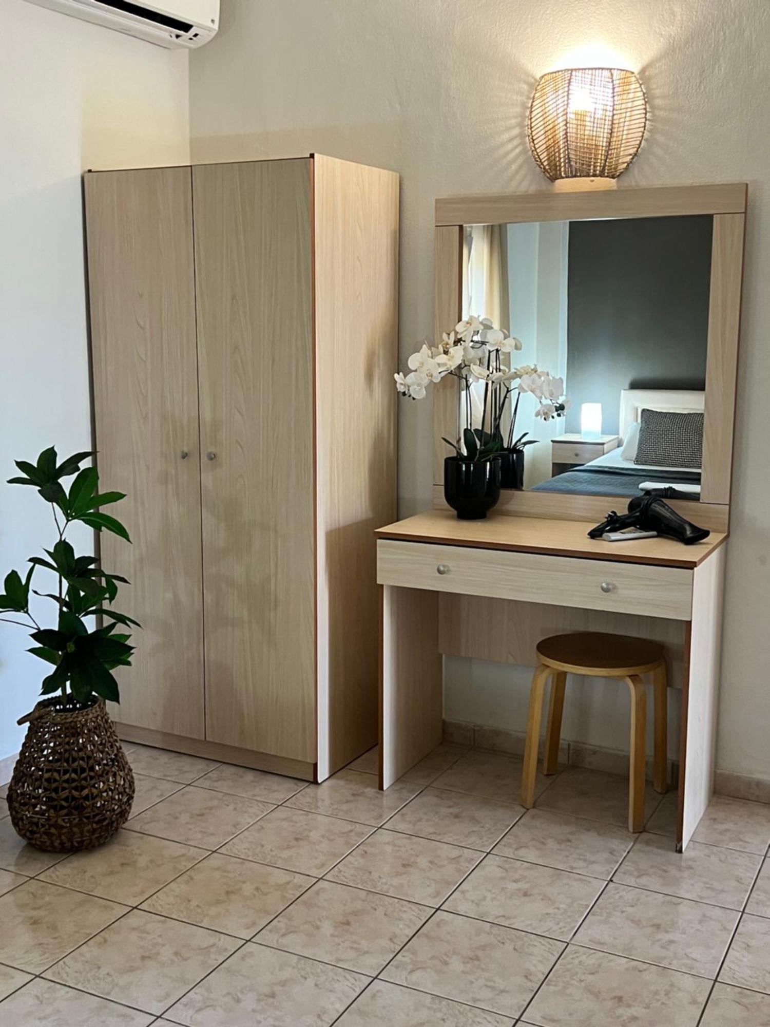 Deres Apartments Chaniotis Extérieur photo